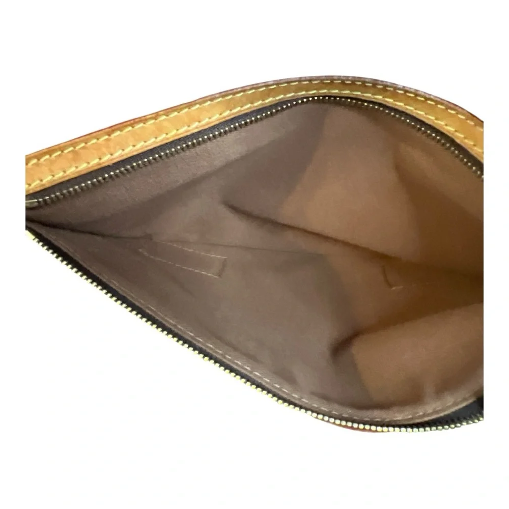 Authentic 💜 Louis Vuitton Monogram Bosphore PM Messenger Bag - Picture 4 of 6